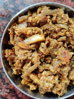 பிச்சு போட்ட மீன் வருவல் (Pichu potta meen varuval recipe in tamil) செய்முறை முக்கிய புகைப்படம்