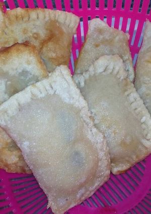 Una foto de Empanadillas de queso crema, camarones y espinacas