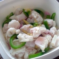 A picture of kinilaw (fish cooked in vinegar).