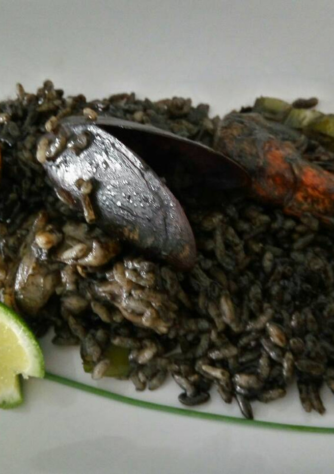 Una foto de ✴Arroz negro "Moníque"