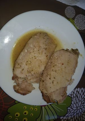Una foto de Lomo de cerdo al vino horneado...🥩
