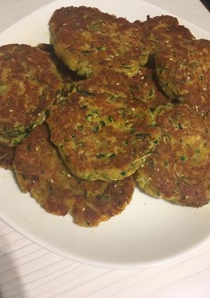 Cukkini pogácsa recept fotója