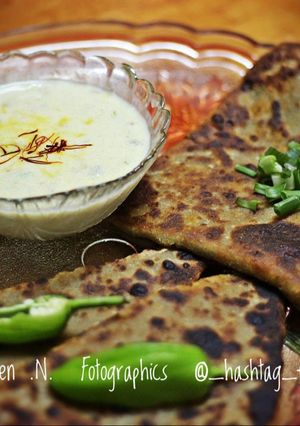 A picture of Chicken Kheema Paratha.