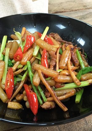 客家腳筋小炒 的食譜成品照片