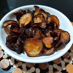 Eggplant chips A picture of Eggplant chips.