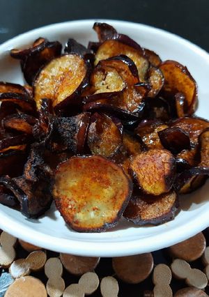 A picture of Eggplant chips.