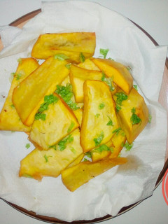 A picture of Crispy fried yam.
