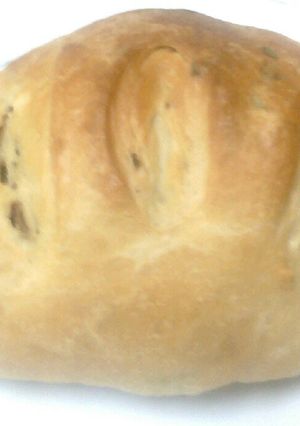 A picture of Onion garlic herb bread.