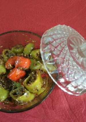 A picture of 2minutes green &red chilli pickle.