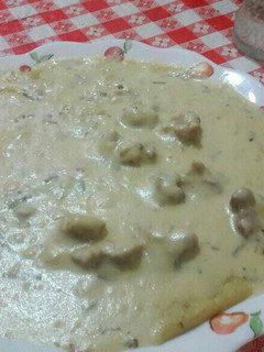 Una foto de Puré a la crema de verdeo con mollejitas
