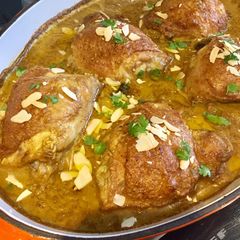 A picture of Garam Masala Chicken With Almonds.