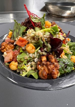 A picture of Salad Corb.