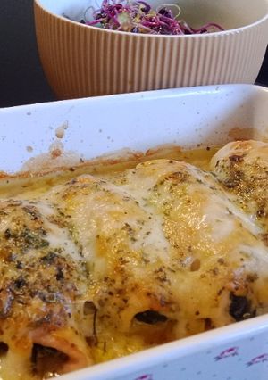 Una foto de Rollitos de pavo y espinacas
