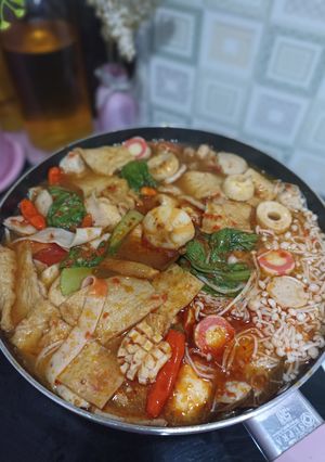 Foto resep Steamboat Tomyam seafood simple