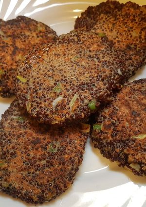 Una foto de Hamburguesa de Quinoa Roja