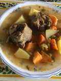 Sopa caraqueña de rabo de res
