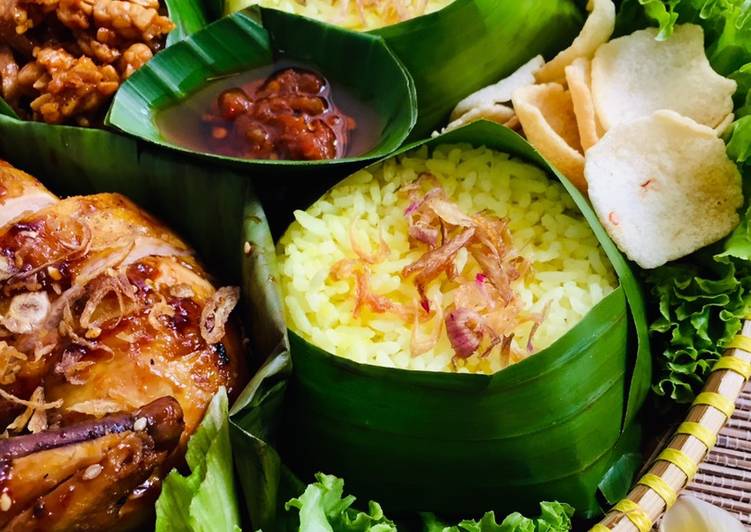 Nasi Kuning Rice Cooker