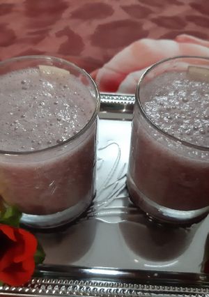 A picture of Pineapple banana drinks.