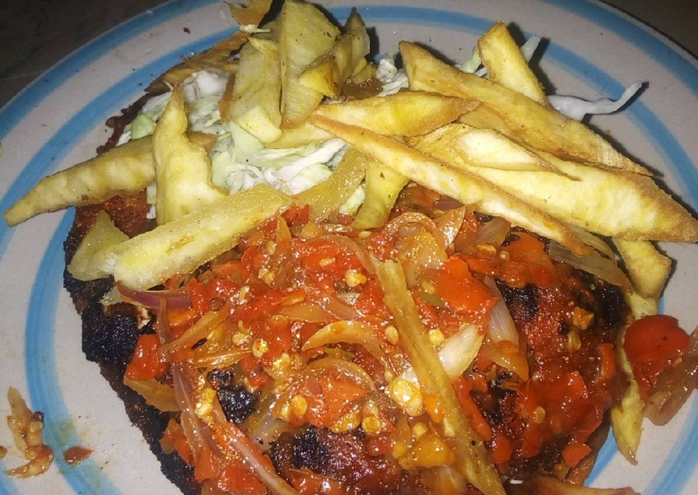 Grilled fish with sauce
