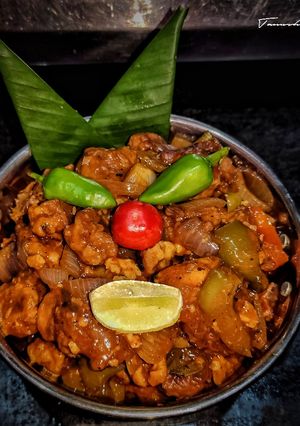 A picture of Chilli Chicken.