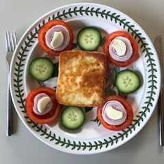 A picture of Small Saganaki Salad.