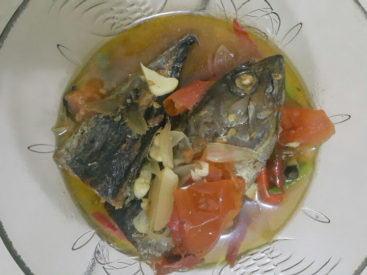 Bagaimana Menyiapkan Cue tongkol asam pedas yang Enak Banget