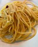 Simplest spaghetti aglio e olio
