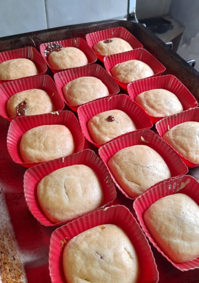 Una foto de Muffins sin huevo rellenos de dulce de leche 🧁
