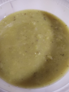 A picture of Split pea & lentil bone broth soup.
