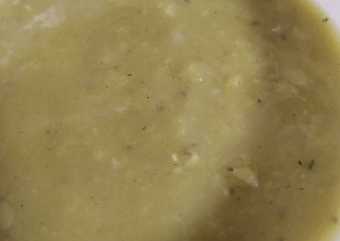 Split pea & lentil bone broth soup