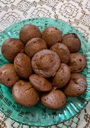 A picture of Mini Cake Bombs.