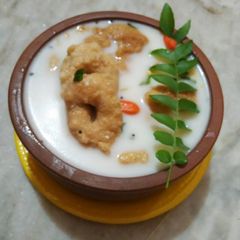Odia dahi vada pot A picture of Odia dahi vada pot.