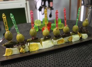Foto principal de Pinchos de cecina con huevos cuadrados