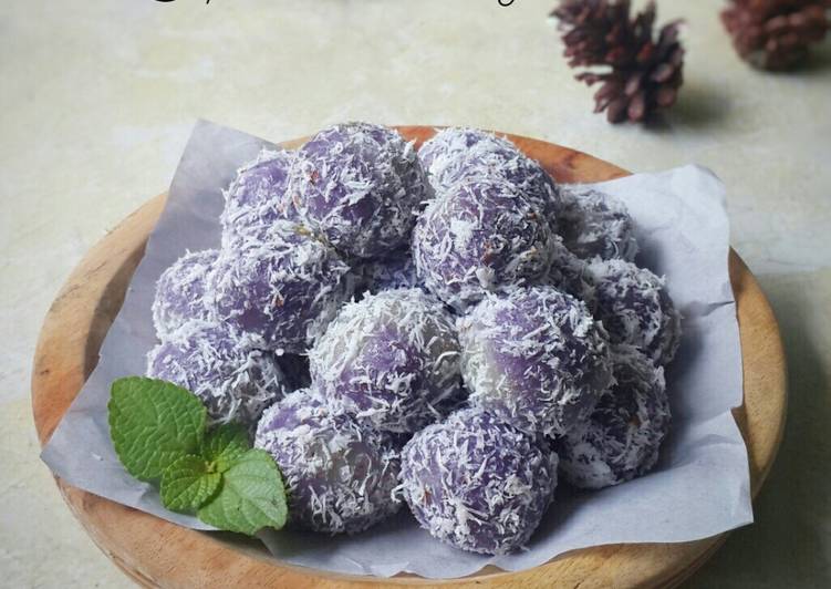 Masakan Populer Klepon ubi ungu Nikmat Lezat
