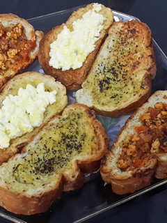 Foto resep Toast with bolognaise,egg mayo, and garlic