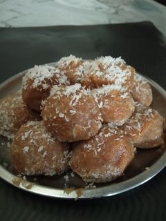 બેસન લાડુ (Besan laddu recipe in Gujarati) રેસીપી મુખ્ય ફોટો