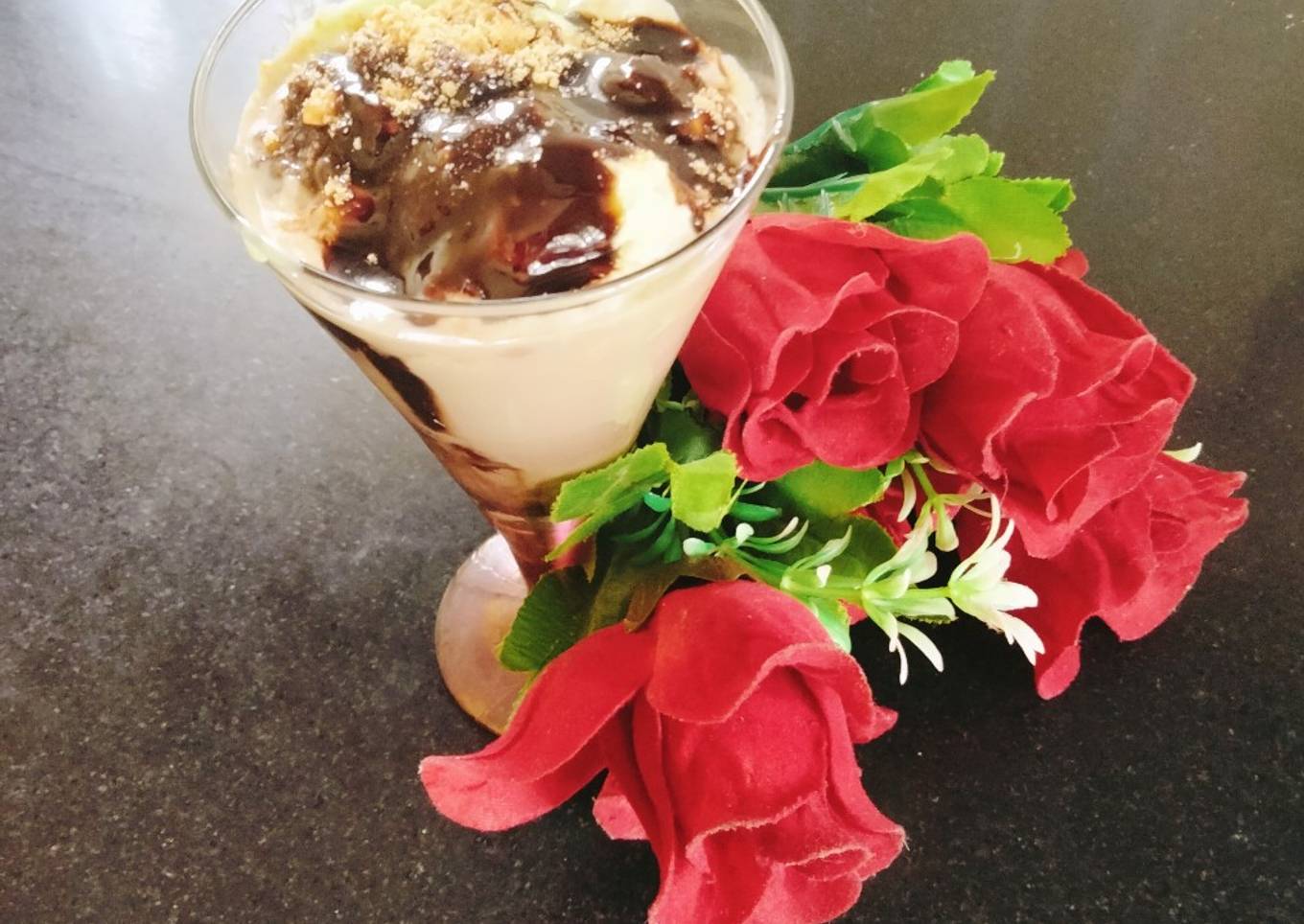 Frozen homemade banana ice cream no sugar,no cream