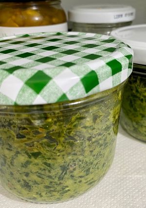 Une photo de Pesto de basilic
