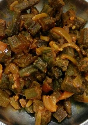 A picture of Okra with onion veg.