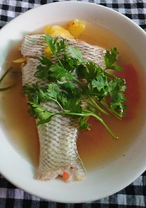 Hình của món Canh cá gáy nấu thơm cà.