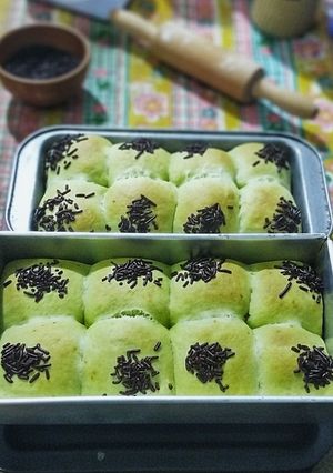 Foto resep Roti Matcha isi Choco Crunchy