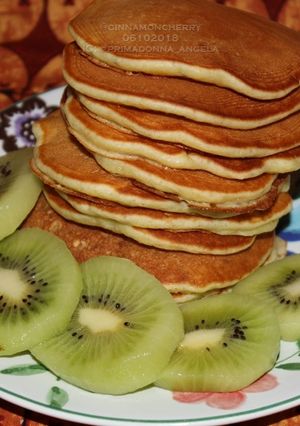 A picture of Kiwi Pancakes.