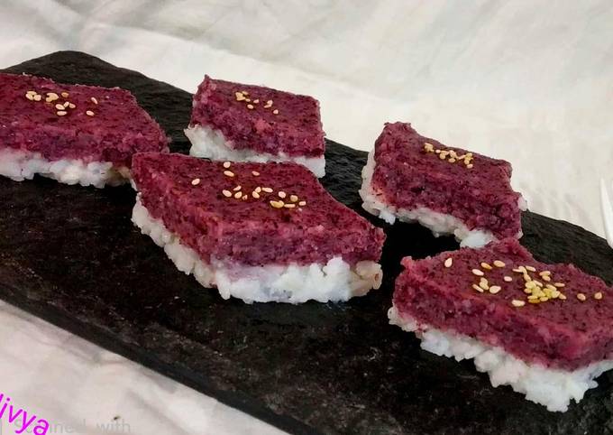 Simple Way to Prepare Homemade Purple Coconut sticky rice cake