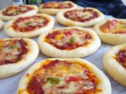 Gambar pizza mini tanpa mixer