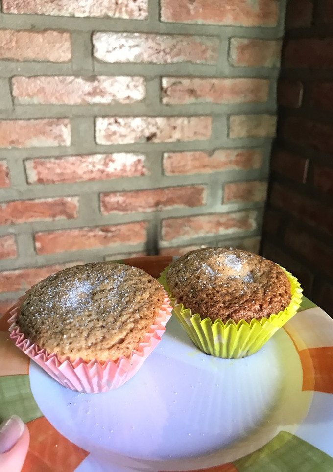 Una foto de Muffins de vainilla rellenos con dulce de leche