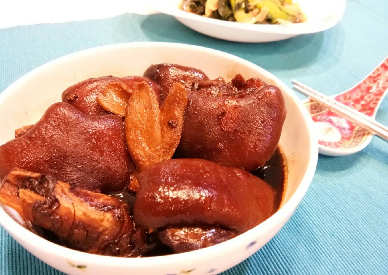 Pork Trotter in Black Vinegar and Ginger
