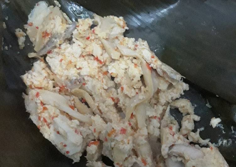 Resep Pepes Jamur Tahu Ayam Suwir Pedas Manis Yang Gurih