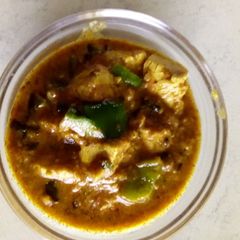 A picture of Paneer gravy.