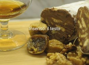 Foto di Salame di cioccolato con fichi secchi, noci e rum