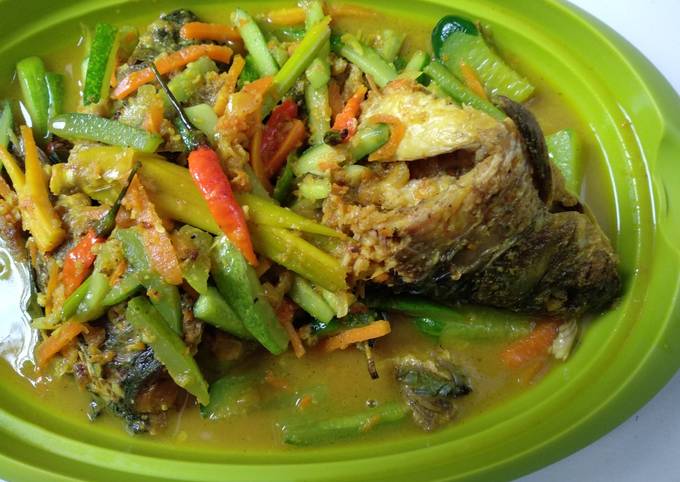 Resep Pesmol Ikan Mujair Oleh Rini Sapartini - Cookpad